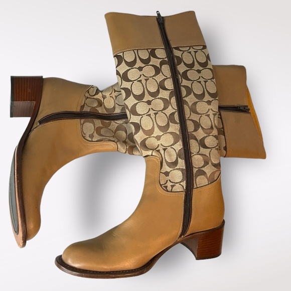 Coach Brand "Carole" Signature C's Logo Vintage Riding Style Boots Size 8.5B - Picture 6 of 12